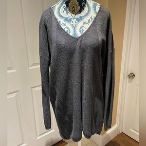 Dynamite V Neck sweater